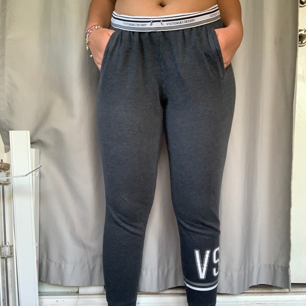Victoria’s Secret joggers/ size medium